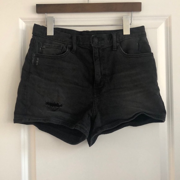 Uniqlo Black Denim Shorts - Picture 1 of 4